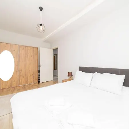 Bright Flat W Balcony 15 Min To Konyaalti *